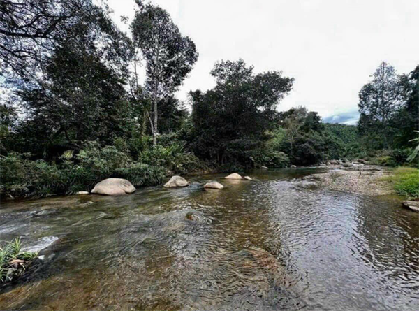 Mô hình du lịch sinh thái Tại Huyện Khánh Vĩnh, Tỉnh Khánh Hoà. Diện tích 16 ha. Giá 19 tỉ.