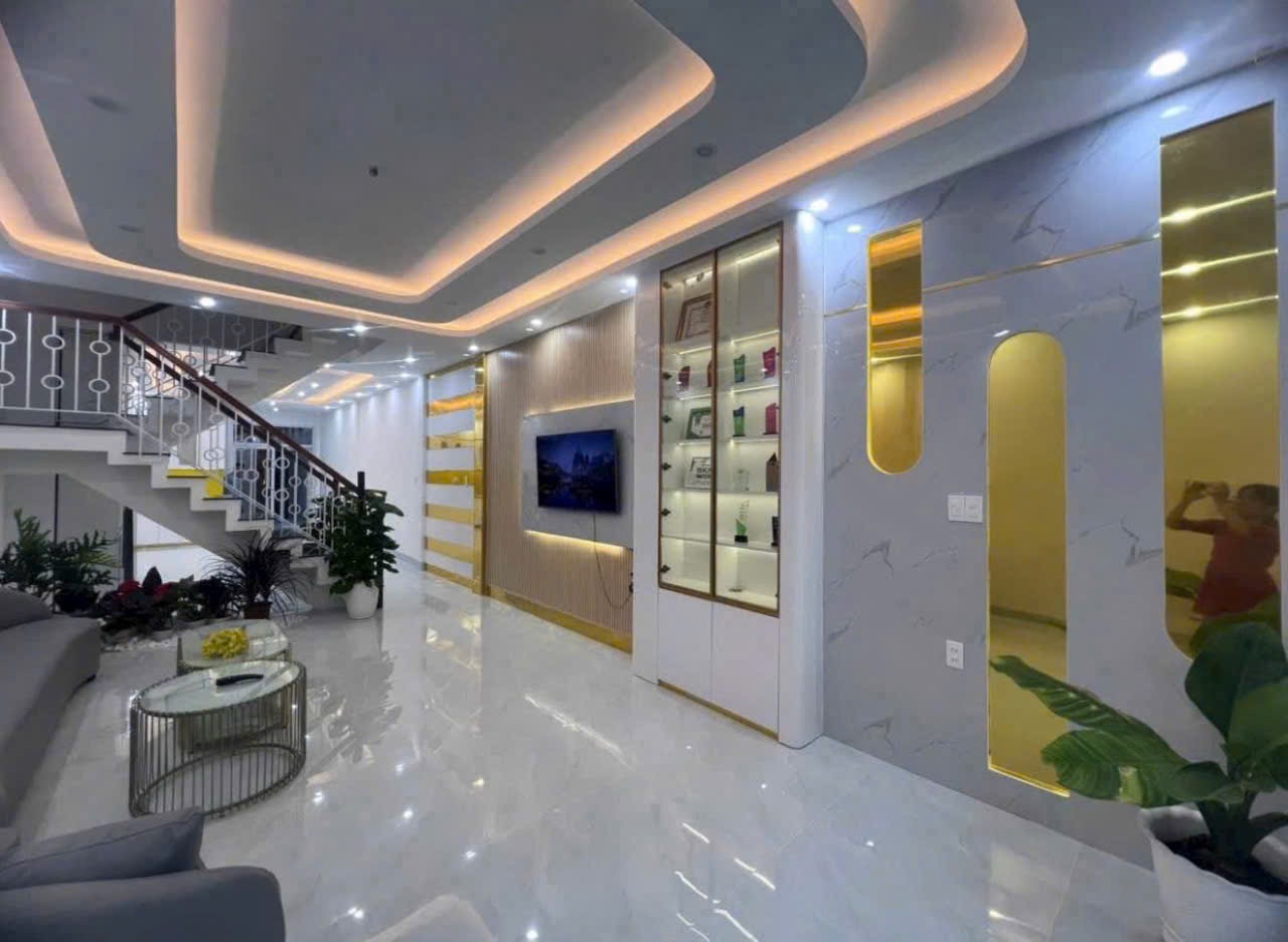 BÁN NHÀ PHỐ MỚI TẠI ĐƯỜNG NGUYỄN THIỆN THUẬT, TP. VŨNG TÀU. GIÁ TỐT.